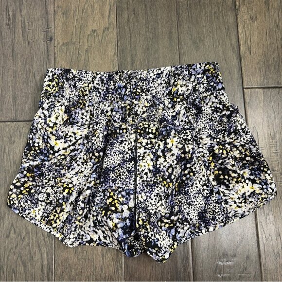 Lululemon Tracker Short V *4" Floral Metropolis Multi - Picture 3 of 8